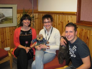 Mitzi Szereto and Teddy Tedaloo with BBC Radio Shetland presenters Amy Fisher and Jonny Polson